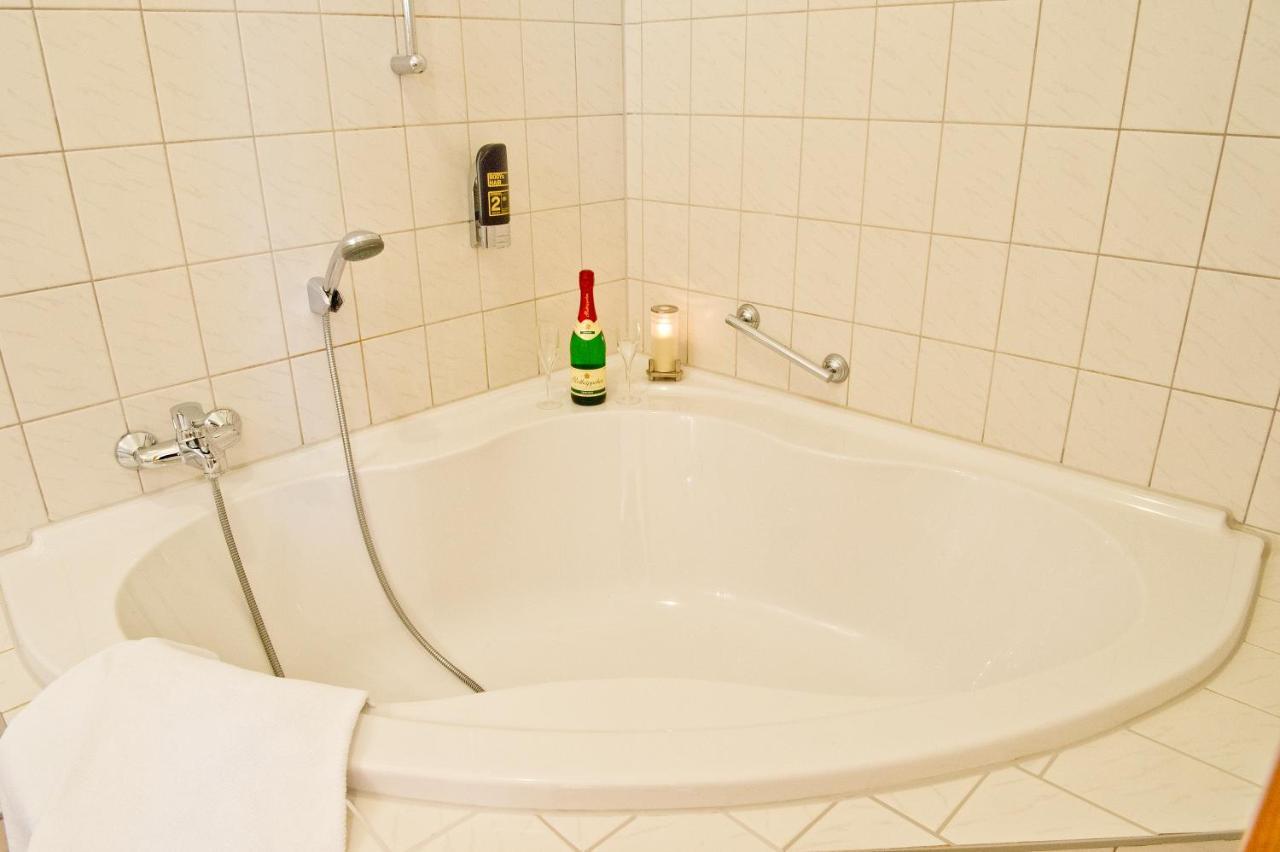 Hotel Thueringer Hof Jena Luaran gambar
